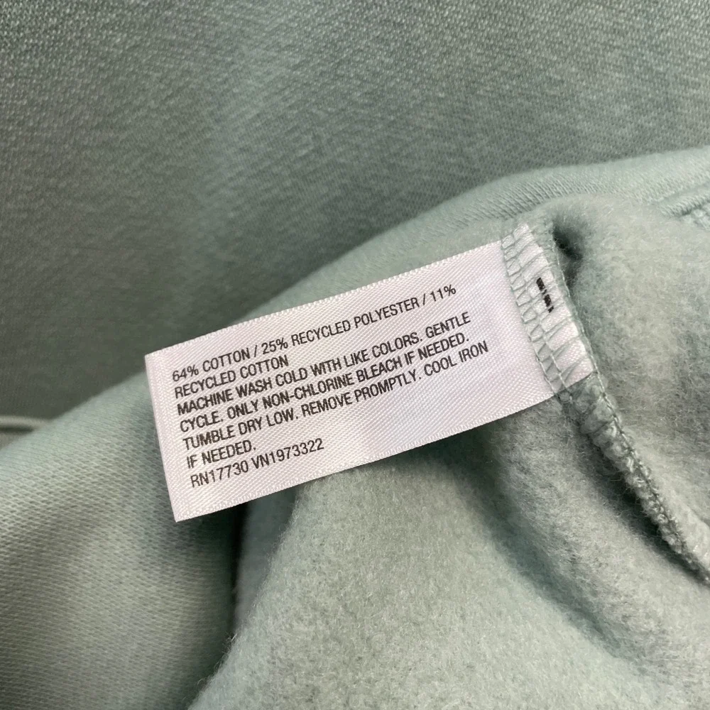 Wild Fable Women's Sage Green Snow Bunny Graphic Oversized Hoodie Size XXL - Picture 6 of 6